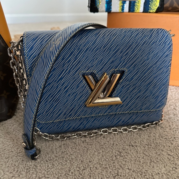 Louis Vuitton twist purse - Picture 2 of 4